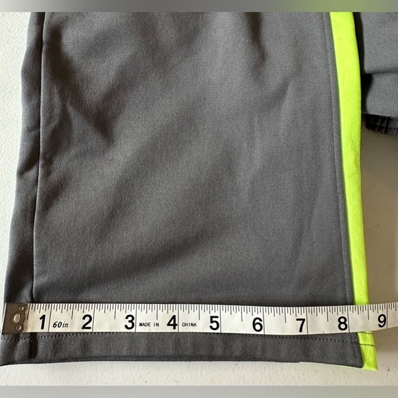 Under Armour Sweatpants - Loose fit Boys Size Large - Picture 8 of 10